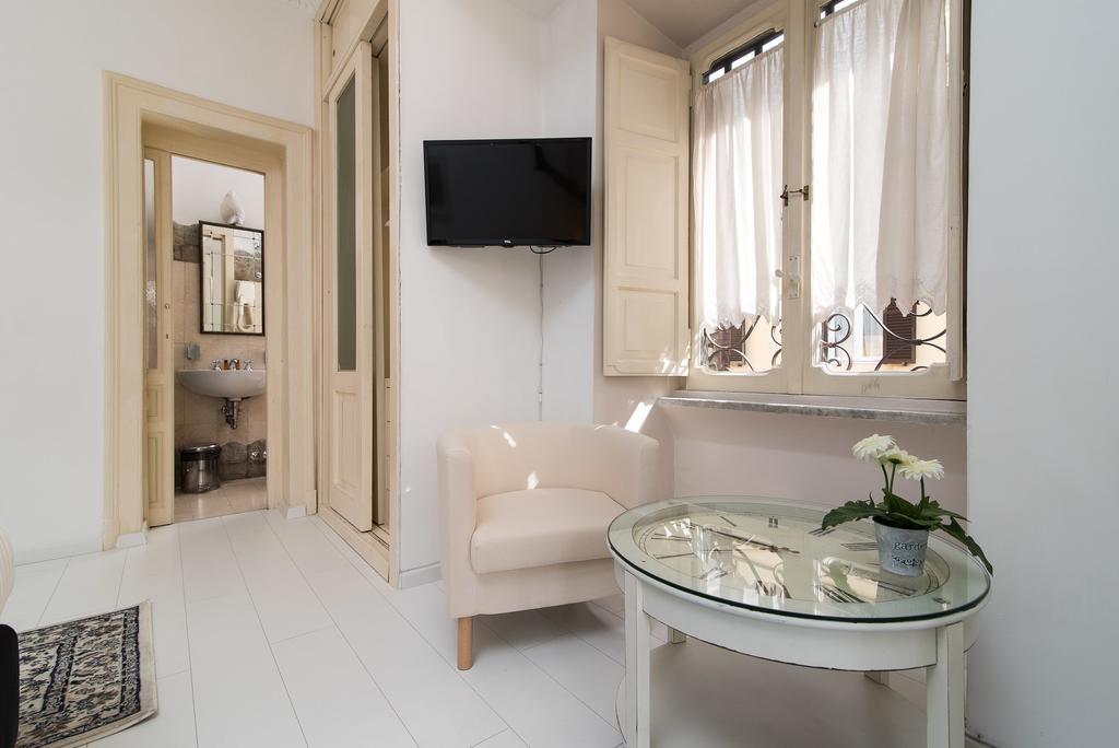 White Borgo *